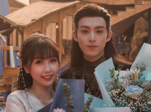 王鹤棣虞书欣吃瓜群众,吃瓜群众见证甜蜜瞬间