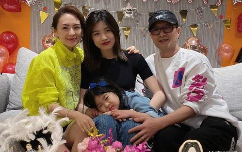 吃瓜群众小苹果,揭秘吃瓜群众的趣味生活