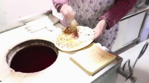 吃瓜吃饼群众 著,揭秘网络时代的围观文化现象